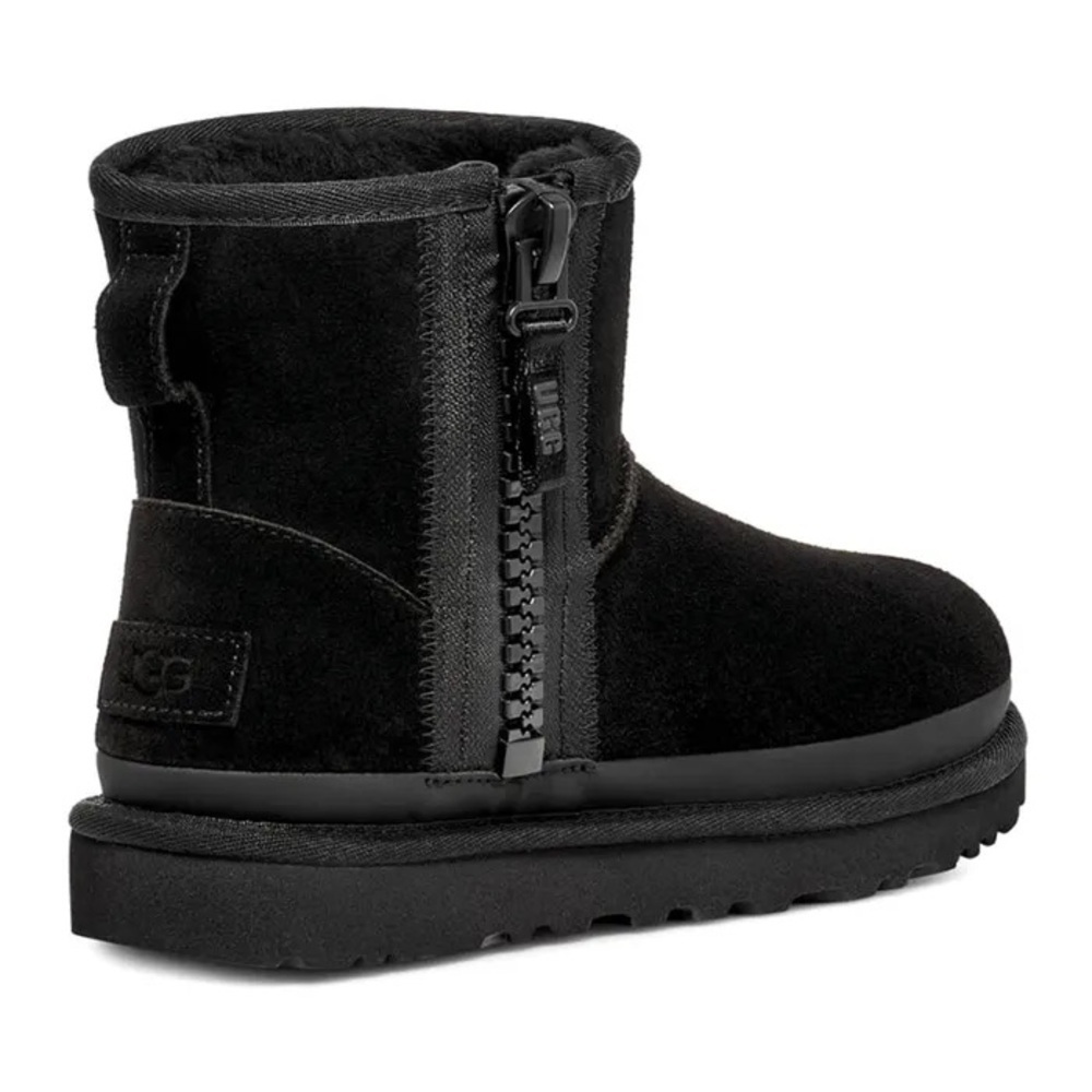 NEW UGG Classic Mini Zipper Tape Logo Boots Women Size 6